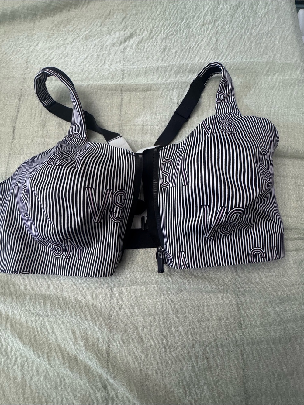 Victoria secret sports bra